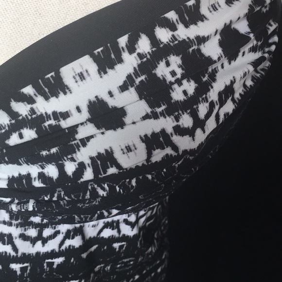 Badgely Mischka Tankini Top - Picture 9 of 15